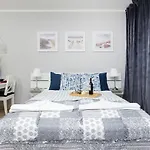 Nadmorskie Z Balkonem - Grunwaldzka By Renters Appartement