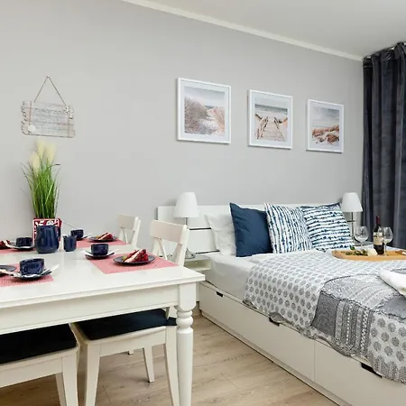 Nadmorskie Z Balkonem - Grunwaldzka By Renters Appartement Pobierowo