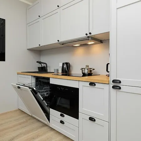 Nadmorskie Z Balkonem - Grunwaldzka By Renters Pobierowo