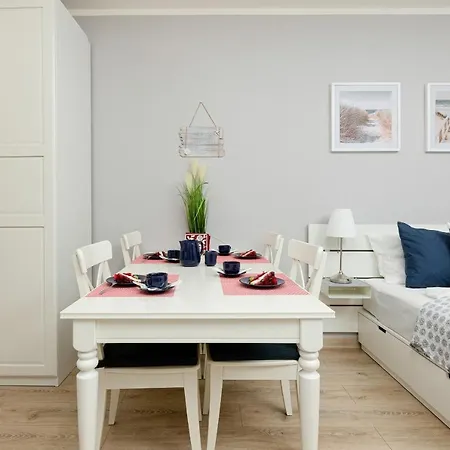 Nadmorskie Z Balkonem - Grunwaldzka By Renters Appartement