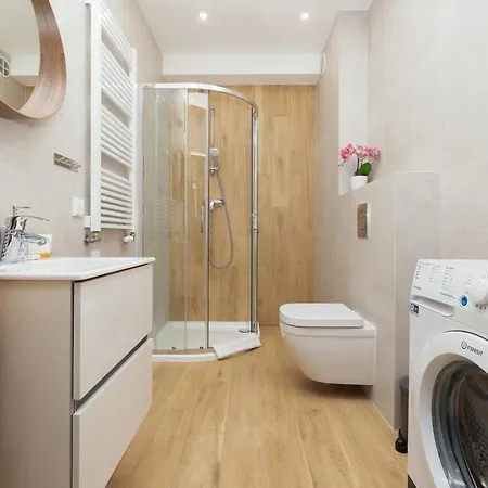 Nadmorskie Z Balkonem - Grunwaldzka By Renters דירה פוביירובו